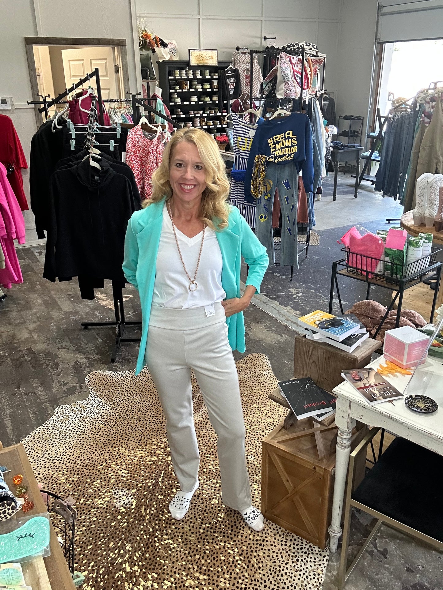 Z-V Neck Everything Tee