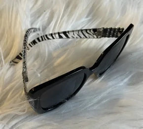 Sunglasses with Animal Print Earpieces