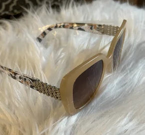 Sunglasses with Animal Print Earpieces