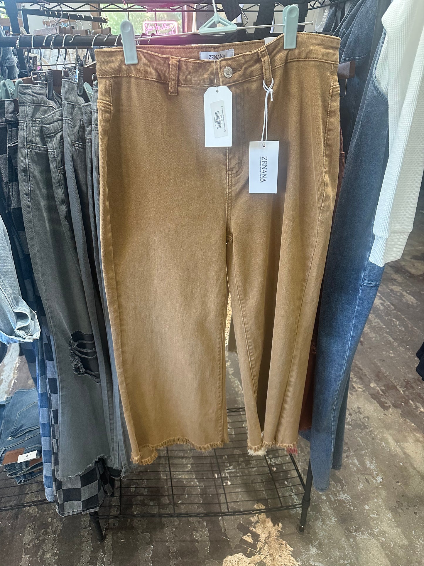 Z cropped distressed hem only