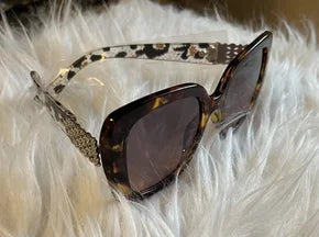 Sunglasses with Animal Print Earpieces