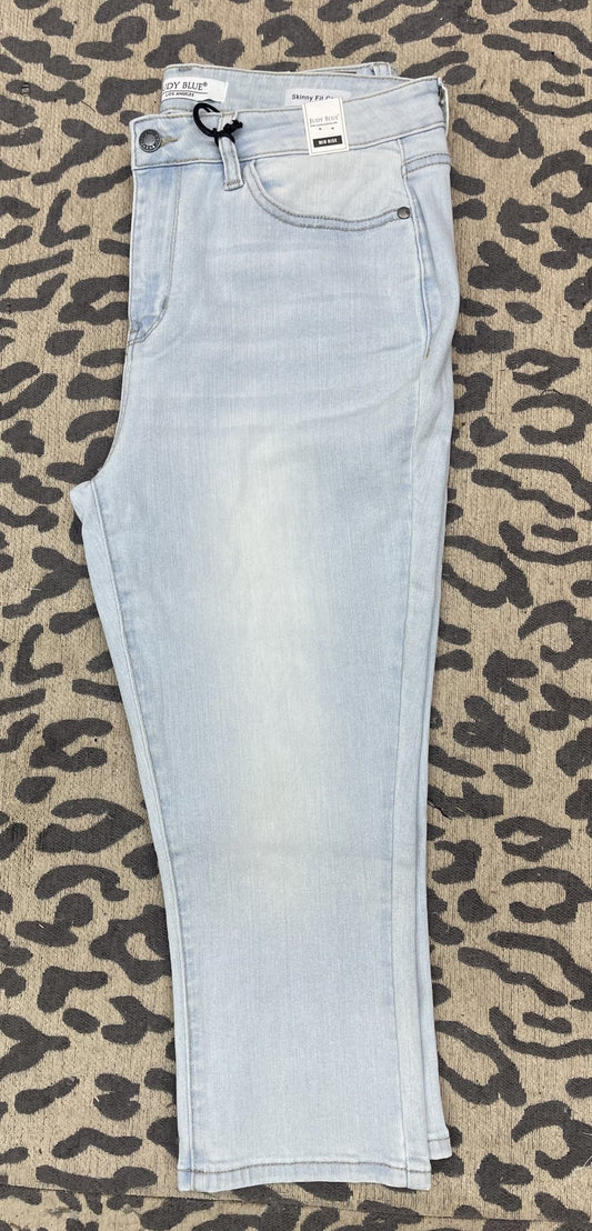 Judy Blue Light Wash Capri - Charming Cheetah Boutique